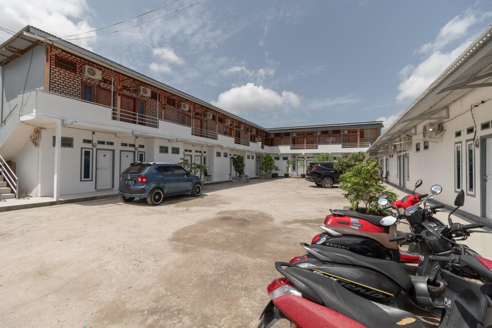 Reddoorz Syariah Near Jakabaring Sport City 팔렘방 외부 사진
