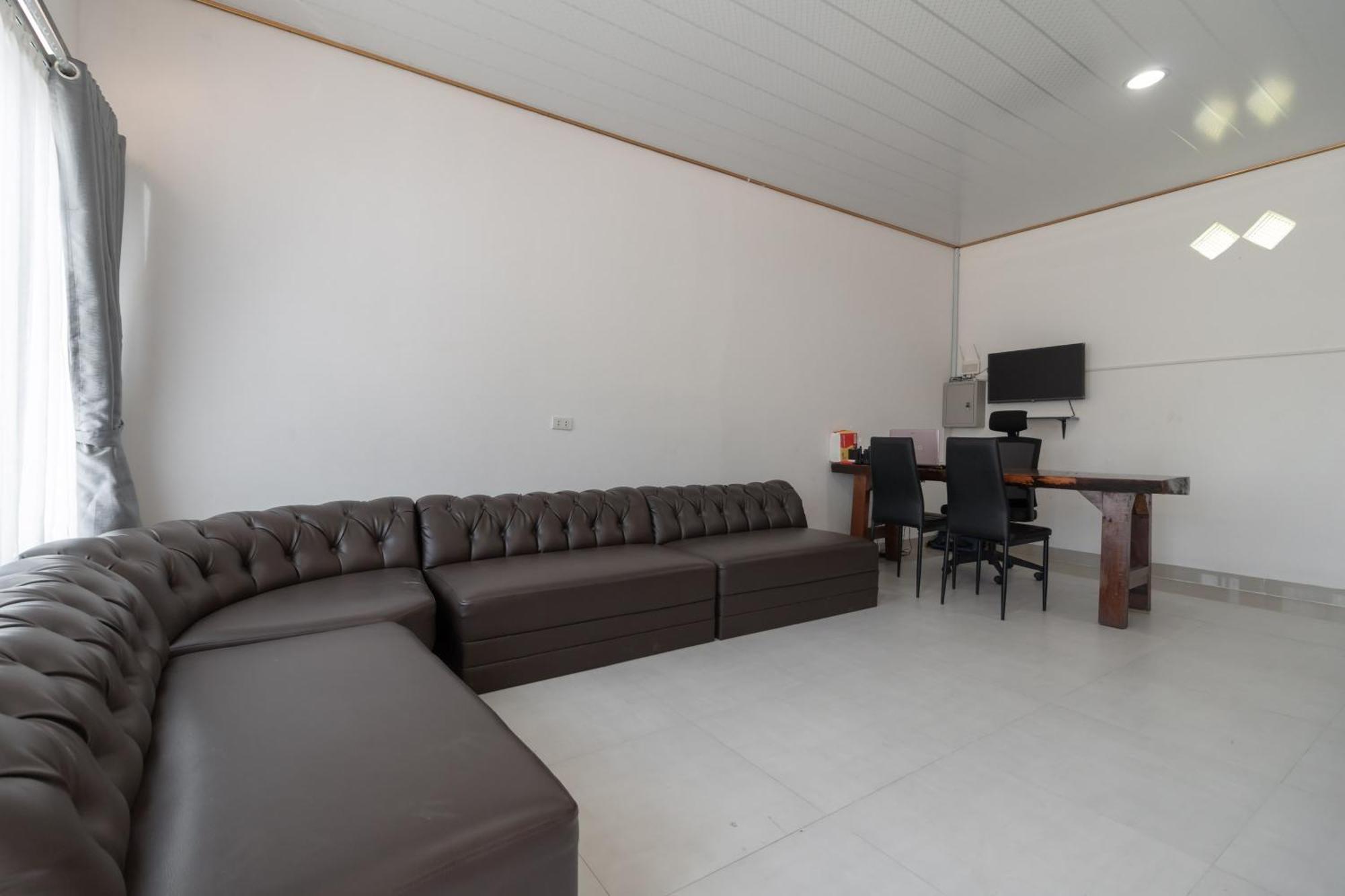 Reddoorz Syariah Near Jakabaring Sport City 팔렘방 외부 사진