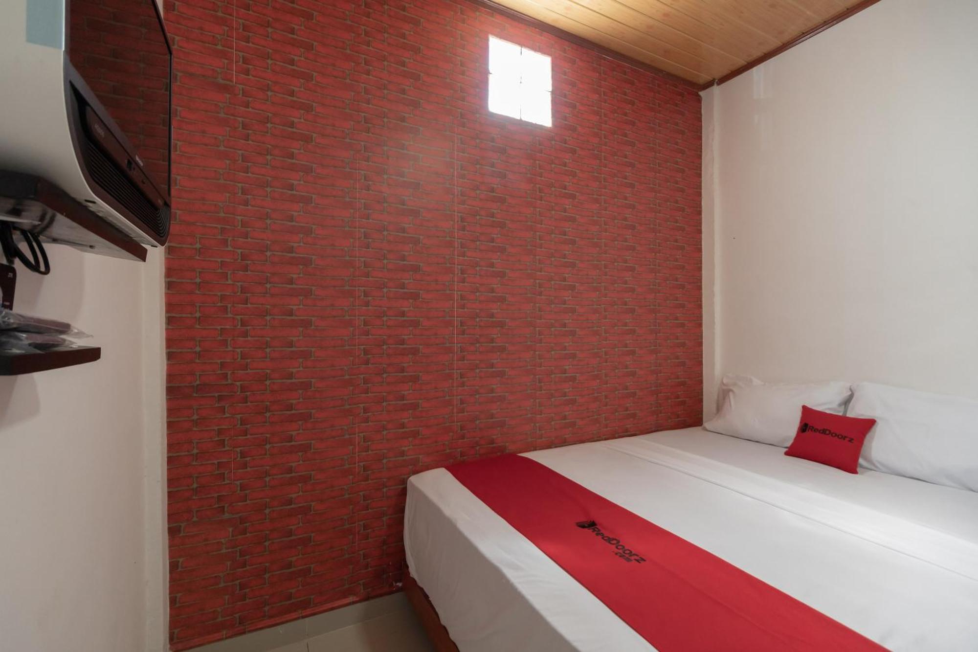 Reddoorz Syariah Near Jakabaring Sport City 팔렘방 외부 사진