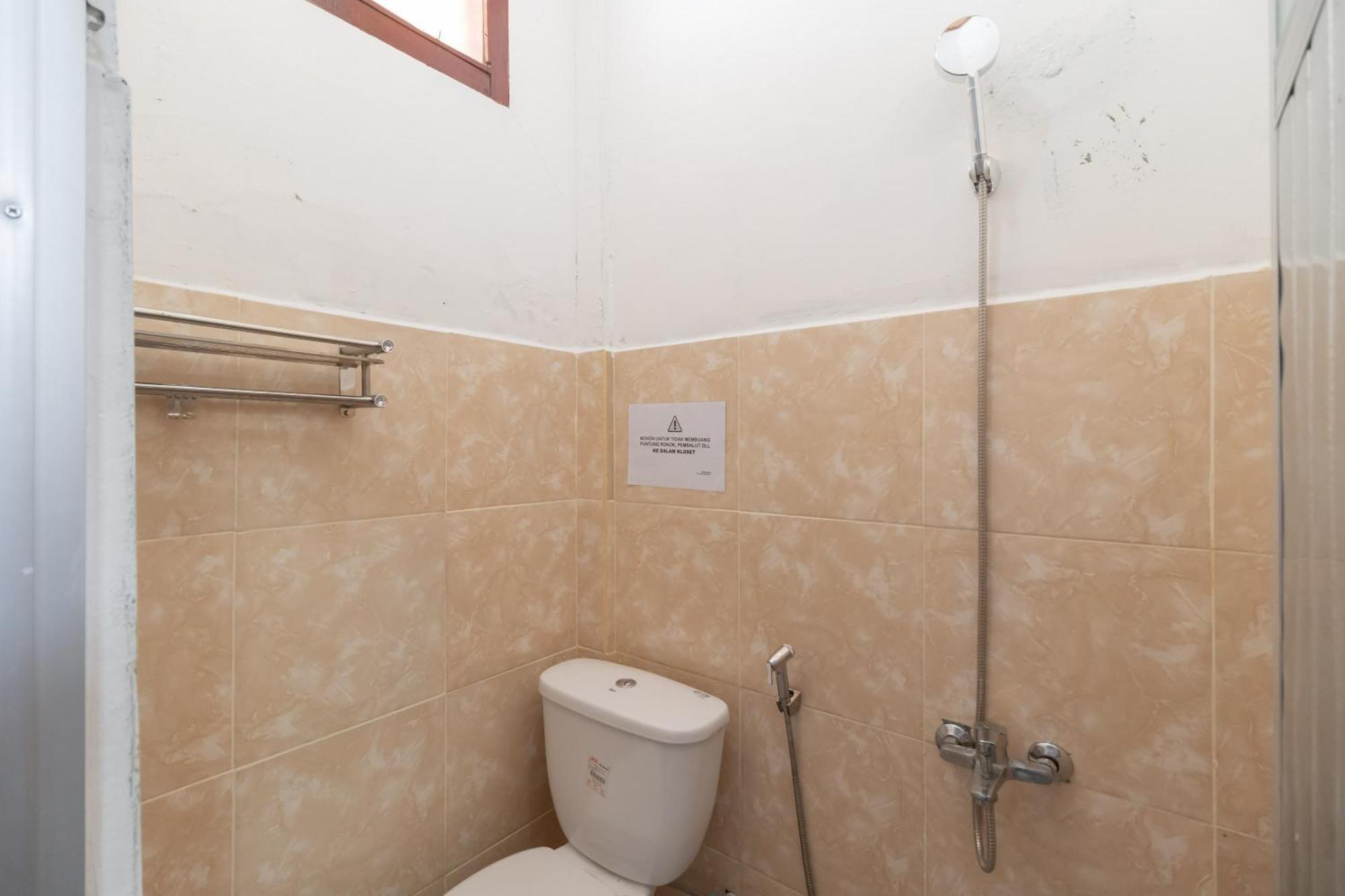 Reddoorz Syariah Near Jakabaring Sport City 팔렘방 외부 사진